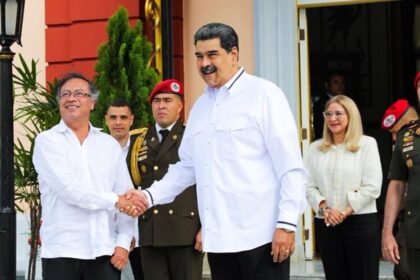 EN VIDEO | Petro fue recibido por Maduro este 7Ene