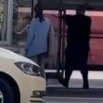 EN VIDEO | Bajó de su vehículo con una ballesta y disparó contra un joven en una estación de tren en Alemania