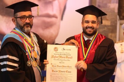 Así reaccionaron en redes al doctorado "honoris causa" que otorgó universidad zuliana a Nicolás Maduro Guerra