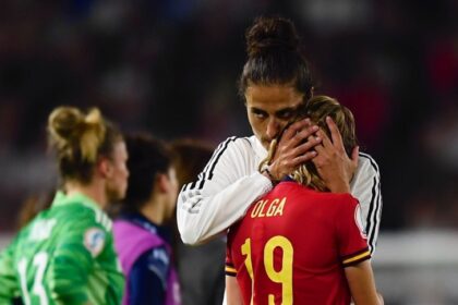 Título de España en el Mundial femenino se enluta tras la muerte del padre de una de las jugadoras durante la final