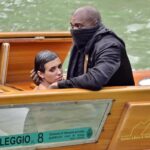NUEVO ESCÁNDALO | Kanye West habría sostenido relaciones sexuales con su esposa en taxi acuático de Venecia