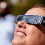 Las búsquedas en Google sobre “ojos lastimados” se dispararon tras el eclipse solar, que gran parte de los estadounidenses.