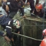 CARACAS: Tres personas cayeron por una alcantarilla ubicada a pocos metros de la sede principal del CNE