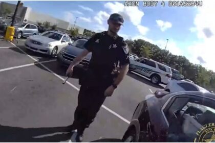 Efectivos policiales en Florida (EEUU) protagonizaron el rescate de una niña, quien quedó atrapada dentro de un auto a altas temperaturas.