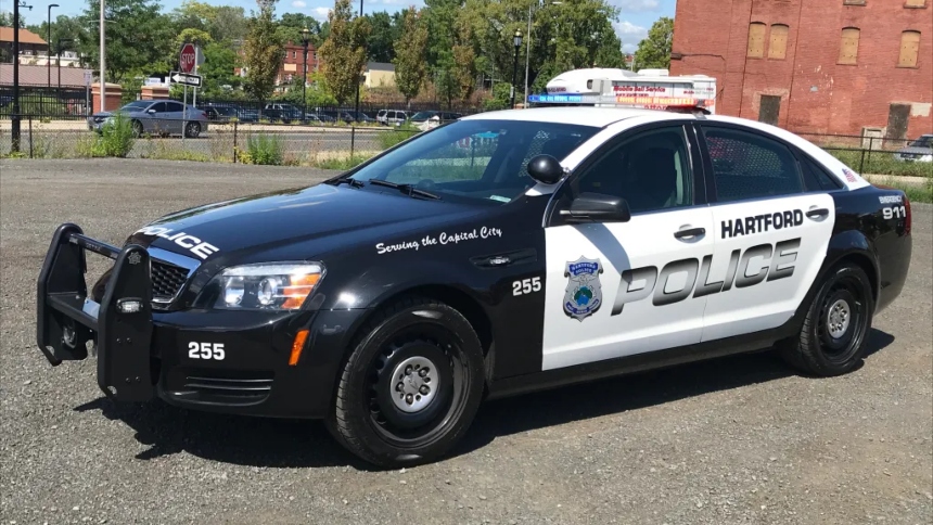 Un trágico incidente ha conmocionado a la ciudad de Hartford, Connecticut (EEUU), donde un niño de 12 años fue baleado tras golpear un carro con una bola de nieve.  