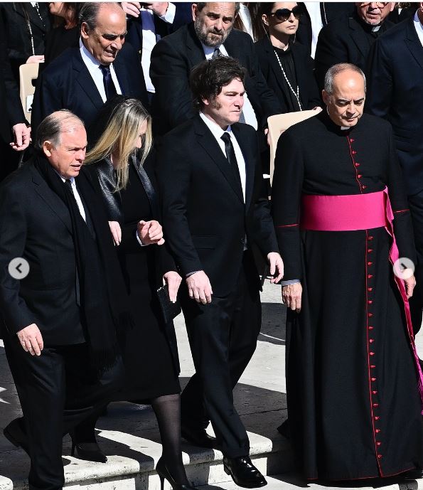 EN FOTOS: Reyes y jefes de Estado le dieron el último adiós al papa Francisco este 26Abr