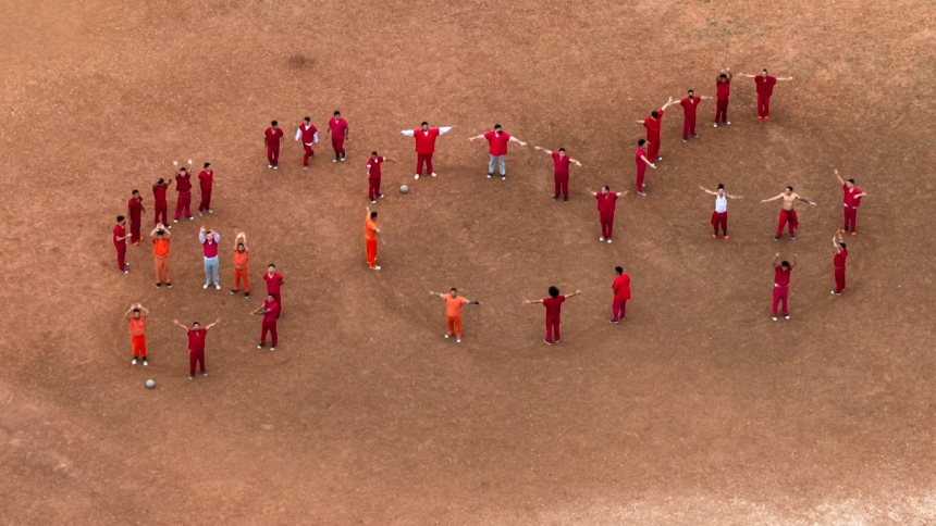 La situación de los migrantes venezolanos detenidos en el centro Bluebonnet, en Anson, Texas (EEUU), ha generado una profunda preocupación internacional.  