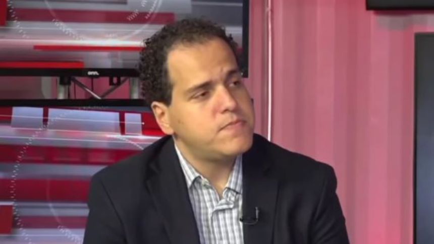 Pedro Urruchurtu reveló datos inéditos de los últimos días de Fernando Martínez Mottola dentro de la embajada argentina de Caracas