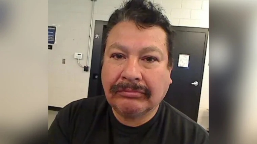 Ramón Morales Reyes, un migrante mexicano indocumentado de 54 años, quien amenazó de muerte al presidente de EEUU, Donald Trump, fue arrestado según la información dada a conocer por las autoridades este miércoles, 28 de mayo.  