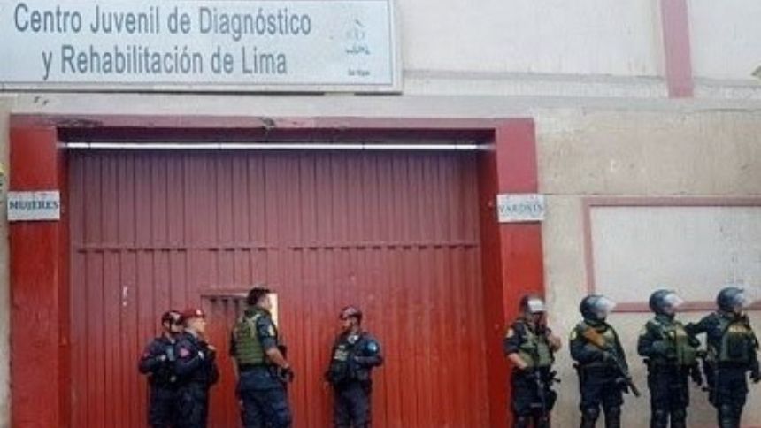La medida que tomará el gobierno peruano tras la fuga de seis reclusos venezolanos de un reformatorio juvenil