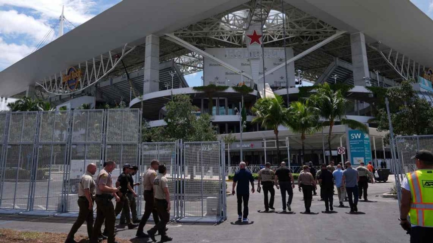 El Mundial de Clubes de la FIFA, que se celebrará en EEUU, ha generado una inesperada controversia tras la confirmación de que la Oficina de Aduanas y Protección Fronteriza (CBP, por sus siglas en inglés) participará en la seguridad del evento.  