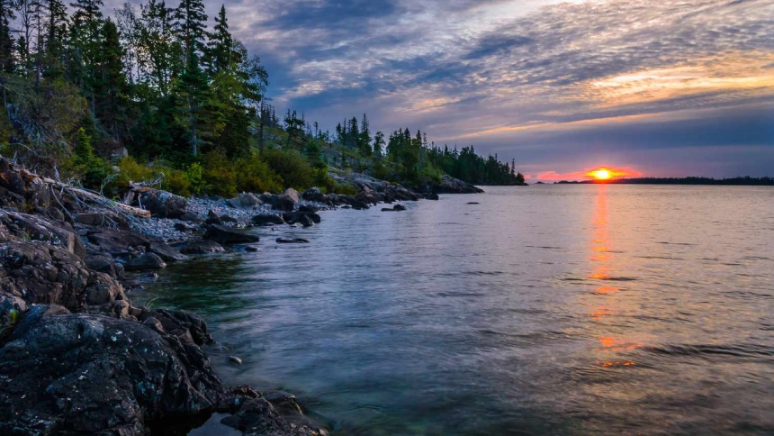 El Parque Nacional Isle Royale, una joya natural en medio del Lago Superior, en Michigan (EEUU), se convirtió en el escenario de una tragedia, cuando las autoridades hallaron los cuerpos de dos personas.  