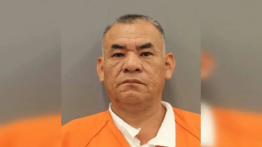 La madrugada del sábado se tiñó de sangre en Houston, en Texas (EEUU), cuando Santos Hernández Cornejo, de 53 años, asesinó brutalmente a su novia, Argelia Díaz Maya, de 50, frente al restaurante donde ella trabajaba.  