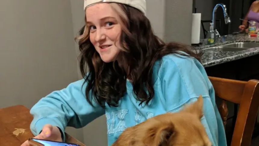 Renna O’Rourke, una joven de 19 años de Arizona (EEUU), murió al intentar un conocido reto viral de TikTok con spray de teclado.  