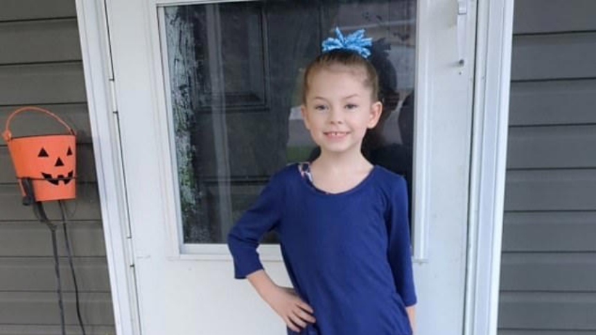 En el corazón del Clinton Mobile Home Resort, en Tiffin, Ohio (EEUU), ocurrió una tragedia que enlutó a toda una comunidad, cuando Ava Rose McCourt, una niña de nueve años, murió ahogada en una piscina rodeada de adultos y niños, sin que nadie notara lo que estaba sucediendo. 