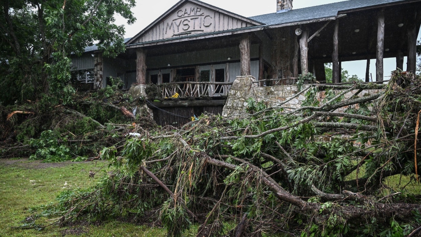 En medio de una tragedia que sacudió el corazón de Texas (EEUU), la historia de Blakely McCrory, una niña de ocho años, ha conmovido al mundo entero, tras descubrirse que le escribió una carta a su madre días antes de la tragedia.  