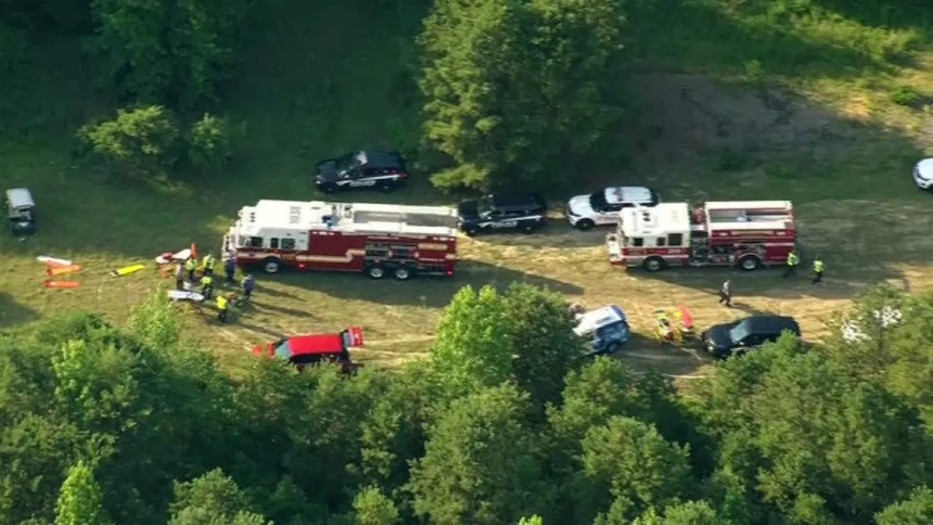 Un avioneta utilizada para paracaidismo se estrelló este miércoles, 2 de julio, cerca del aeropuerto Cross Keys, en Williamstown, en Nueva Jersey (EEUU), dejando un saldo de al menos 15 personas heridas. 