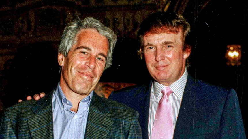 Trump desató lluvia de críticas tras pedir "olvidar" el caso Jeffrey Epstein