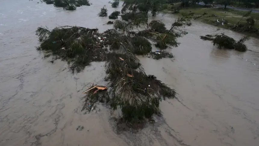 Las autoridades de Texas (EEUU) confirmaron que al menos 117 personas han perdido la vida tras las inundaciones repentinas que azotaron el estado durante el fin de semana del 4 de julio.  