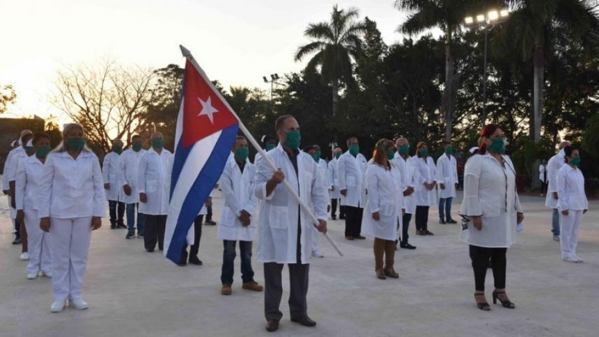 EEUU anunció este miércoles, 13 de agosto, sanciones contra funcionarios de Cuba, Brasil, Granada y varios países africanos por su participación en lo que Washington calificó como un esquema de trabajo forzoso vinculado a las misiones de médicos cubanos.  
