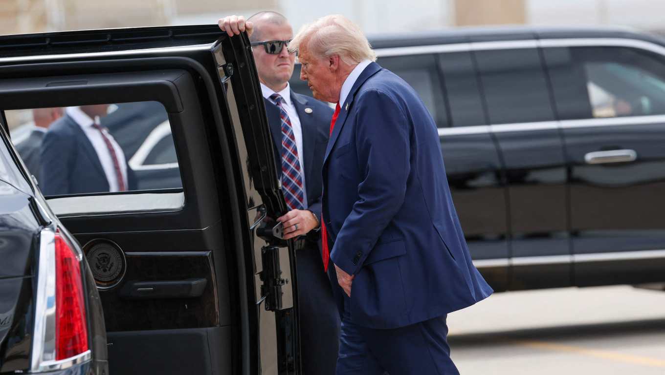 Trump asistió al funeral "con honores de Estado" realizado a Charlie Kirk 