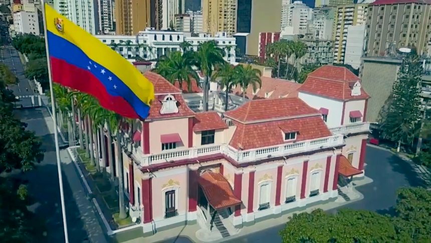 "Constituye una provocación hostil": Gobierno de Maduro denunció "ejercicios militares" de Trinidad y Tobago coordinados por los EEUU