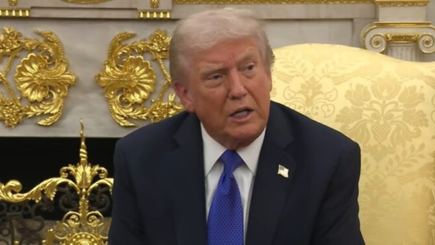 Trump avisa que "empezará a detener" el avance de narcotraficantes por tierra