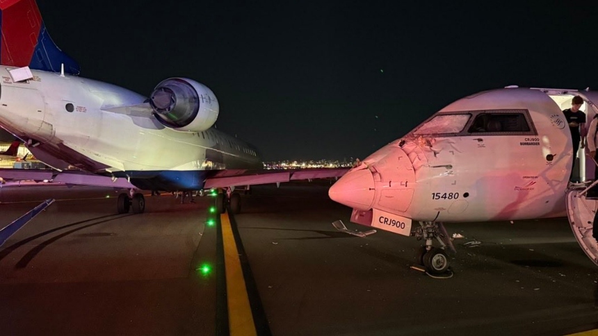 El aeropuerto LaGuardia de Nueva York (EEUU) fue escenario de un inusual incidente aéreo: dos aviones regionales CRJ-900 operados por Endeavor Air, filial de Delta Air Lines, colisionaron mientras rodaban por la pista. 
