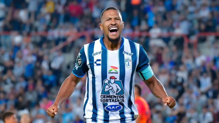 Salomón Rondón no continuará en el Real Oviedo y vuelve a Pachuca