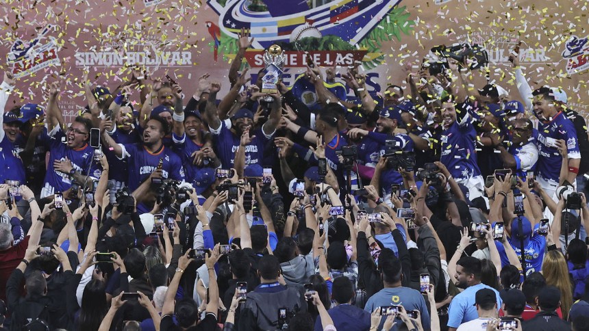 EN FOTOS: Delcy Rodríguez recibió en Miraflores a los campeones de la Serie de las Américas