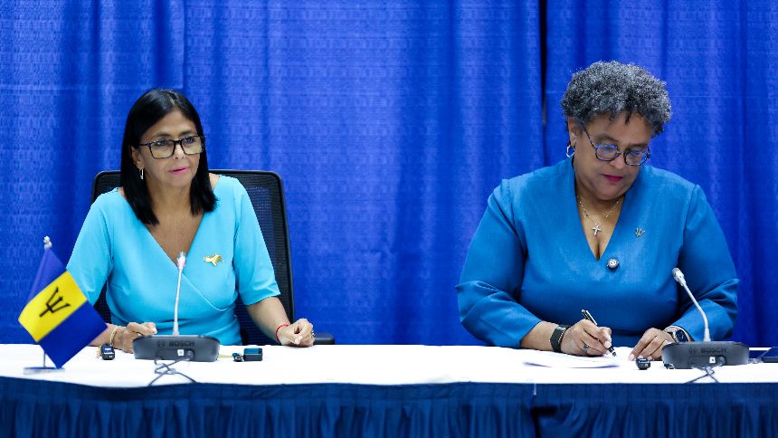 VIDEO: Delcy Rodríguez invita a Barbados a "invertir en campos tanto de petróleo y gas" en Venezuela