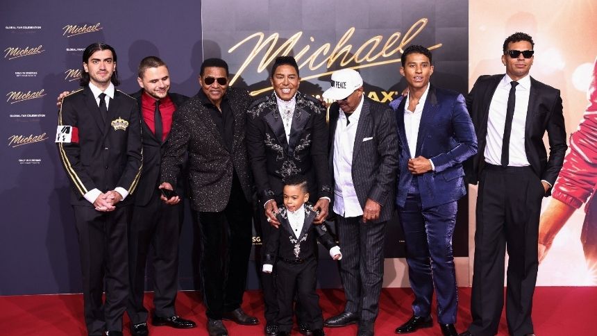 El clan Jackson rindió homenaje al Rey del Pop en Berlín durante el estreno mundial de "Michael"